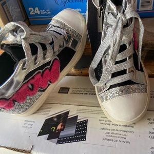 Kidpik boots for kids size 1